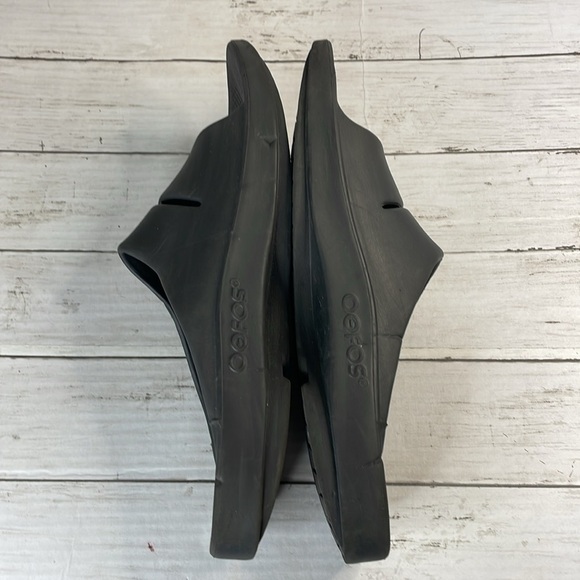 Oofos OOahh Slide Sandals - Picture 5 of 11